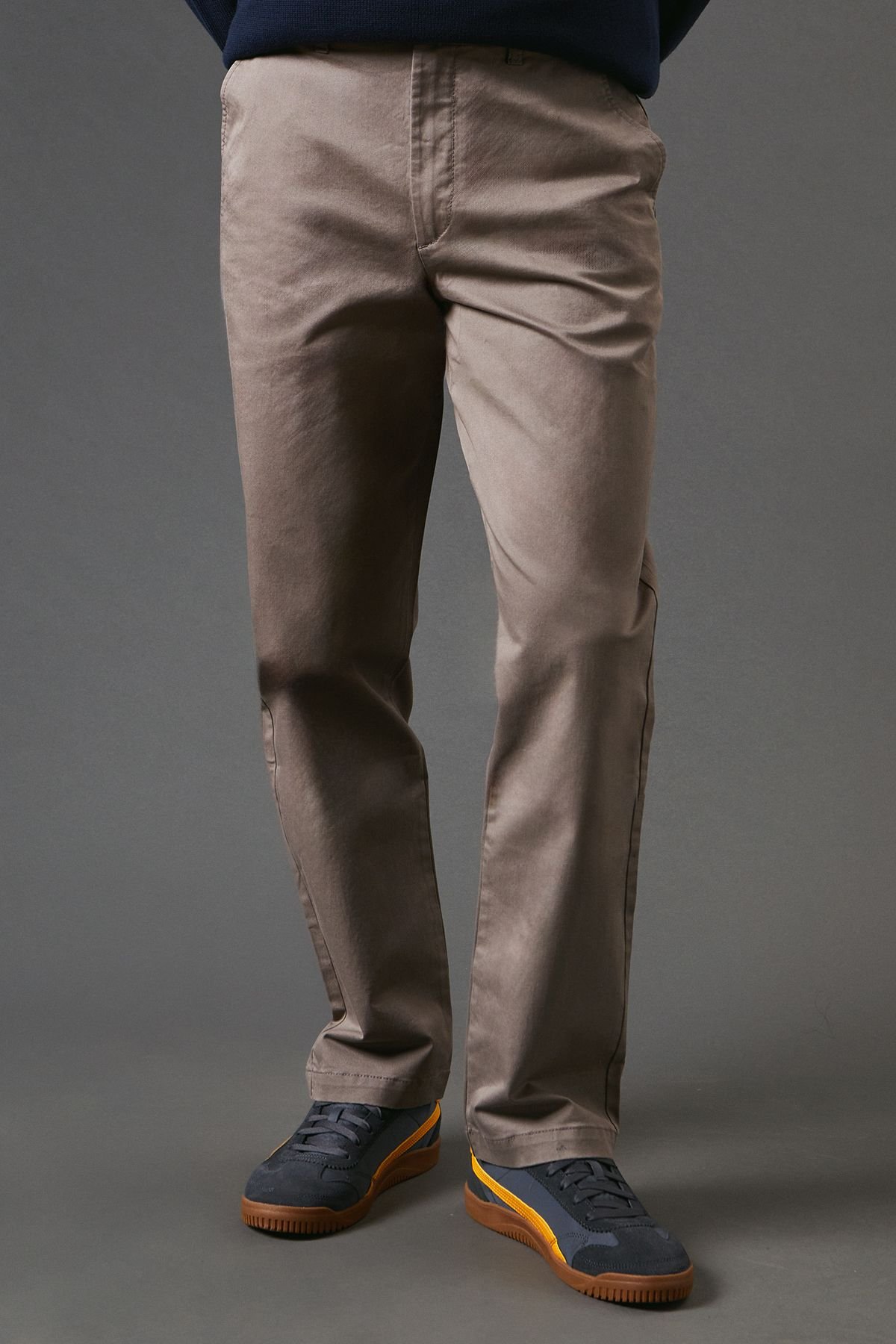 Maine Maine Men's Premium Chino Trousers in Taupe - 2