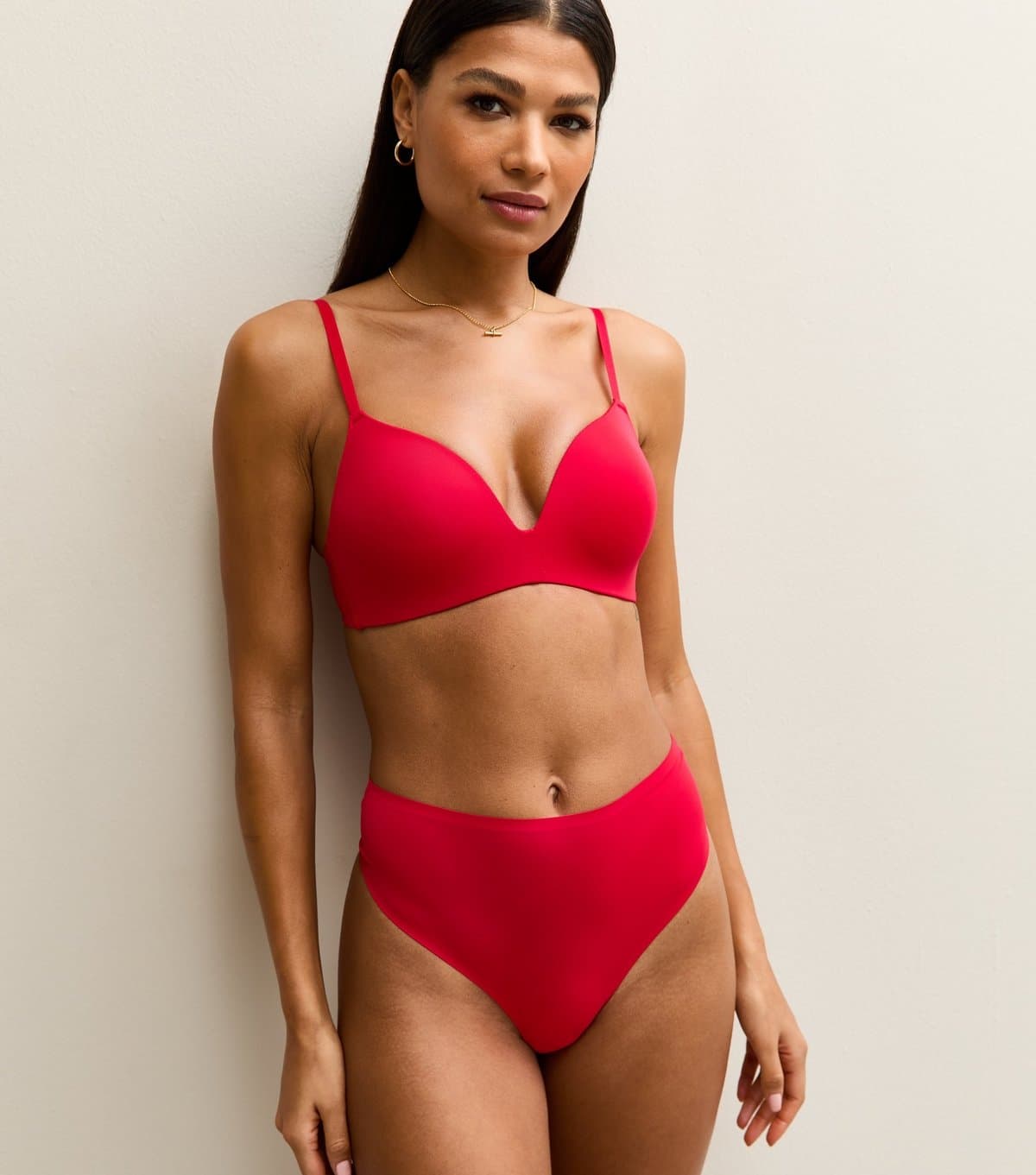 New Look Women's Red Smooth Moulded Triangle Bra New Look