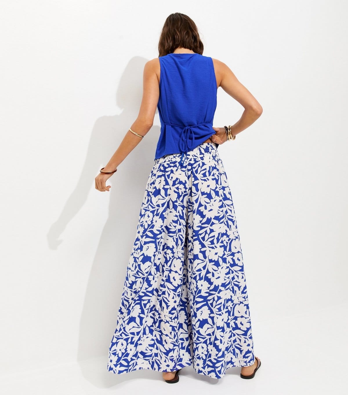 New Look Women's Blue Crepe Floral Print Palazzo Trousers New Look - 4