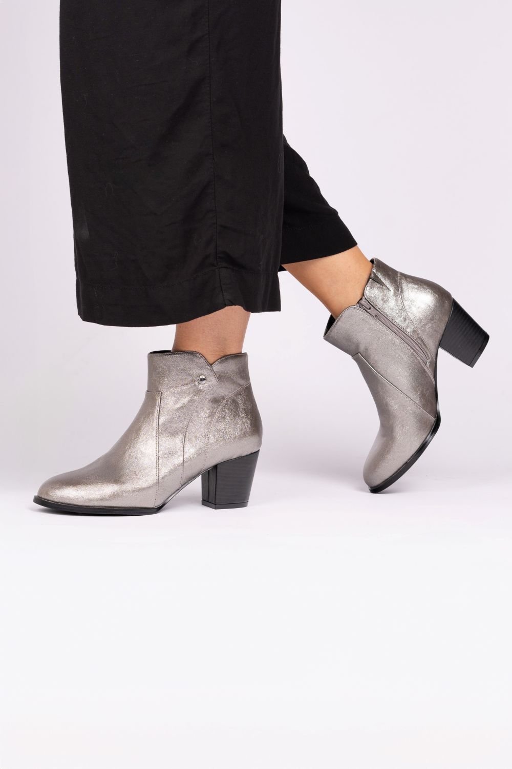 Paradox London Paradox London Women's Belinda' Mid Block Heel Ankle Boot in Metallics - 4