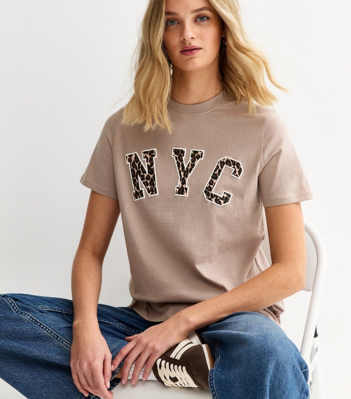 New Look Women's Mink Leopard Print NYC Regular T-Shirt New Look