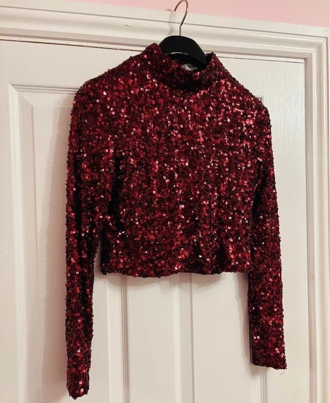Pink Boutique White icy pink boutique red statement wedding party holiday crop top sequin 14-16 XL same day post