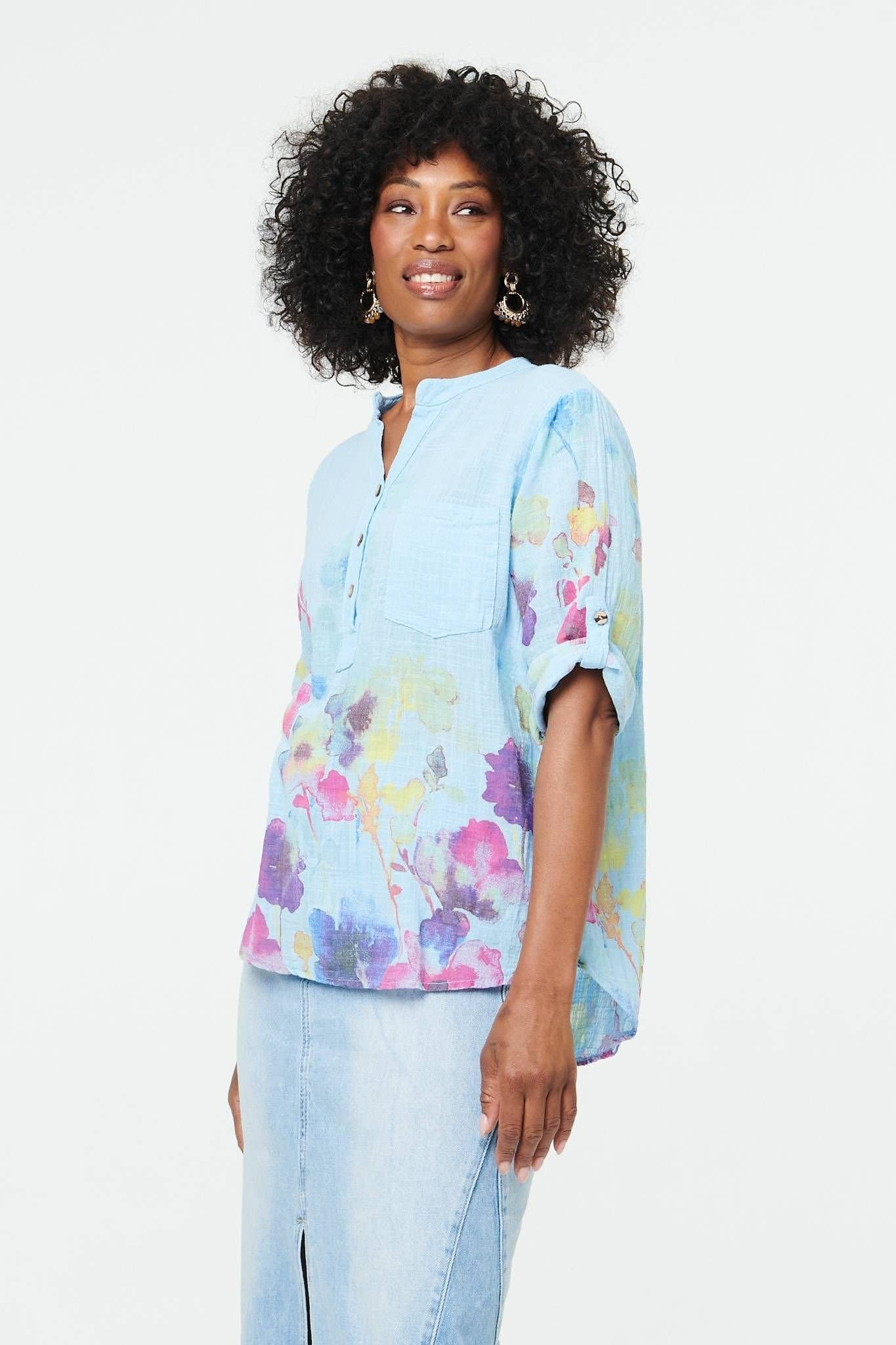 Izabel London Izabel London Women's Floral Turn-Up Sleeve Curve Hem Blouse in Blue