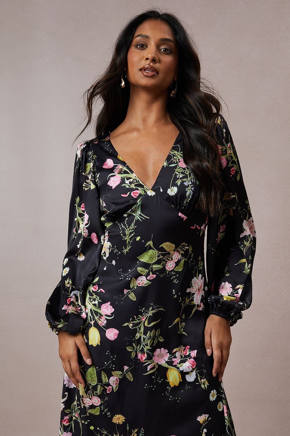 Oasis Oasis Women's Occasion Floral Cross Back Satin Midaxi Dress in Black - 4