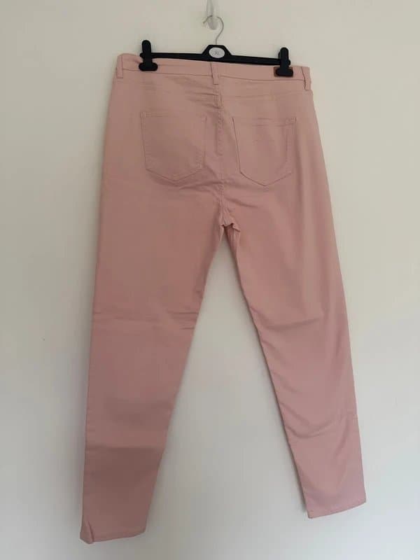 Hobbs * NEW *  (no tag ) Hobbs Pink Straight Fitted Jeans In Pale Pink - Size UK 18