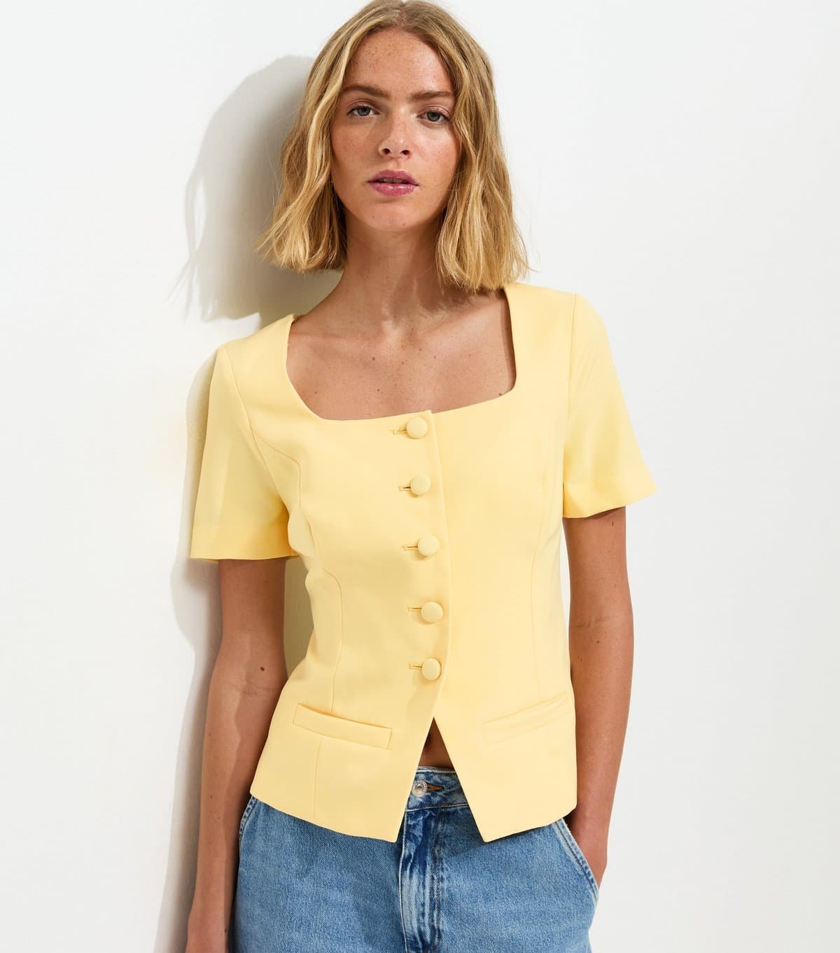 New Look Women's Light Yellow Square Neck Short Sleeve Blazer New Look