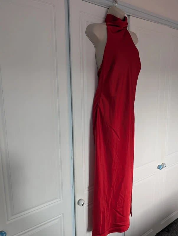 Jarlo Jarlo high neck satin midi dress in red size 10