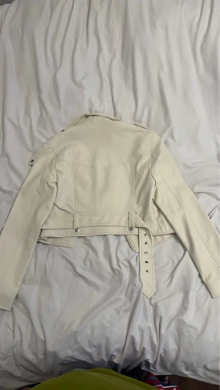 Bershka Cropped white leather jacket