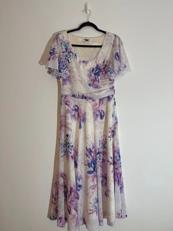 Jacques Vert New (shop floor ) Jacques Vert Chiffon Floral Dress -size 10