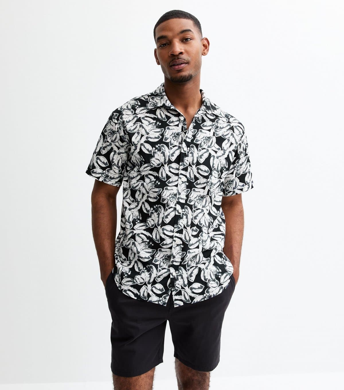 jack & jones Men's Black Floral Print Short Sleeve Shirt Jack & Jones New Look