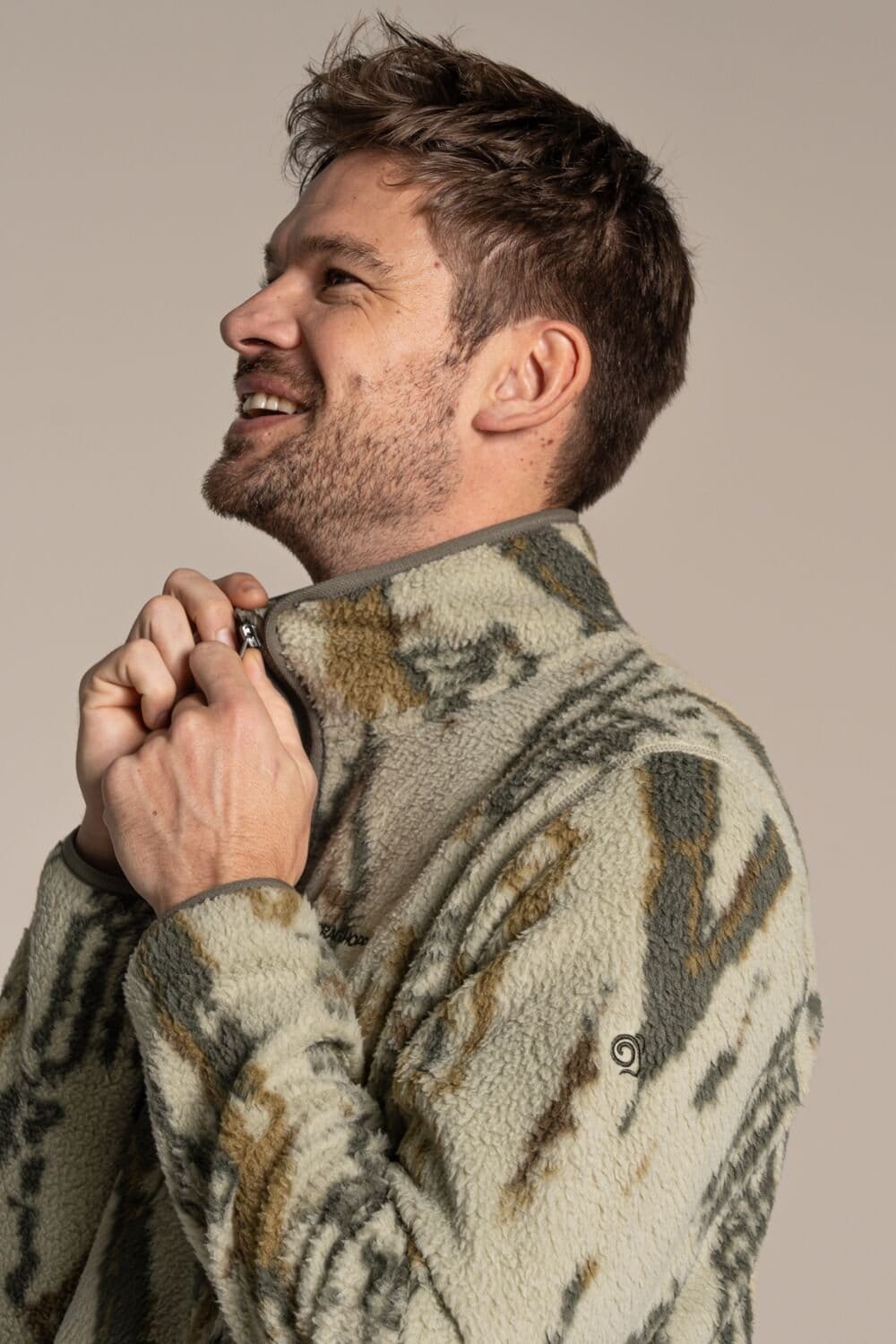 Craghoppers Craghoppers Men's Tatton II Half Zip Borg Fleece in Light Khaki - 4