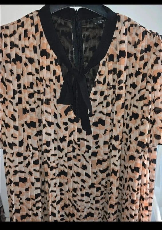 Zara Gorgeous Pleated Chiffon Playsuit in Beige and Black