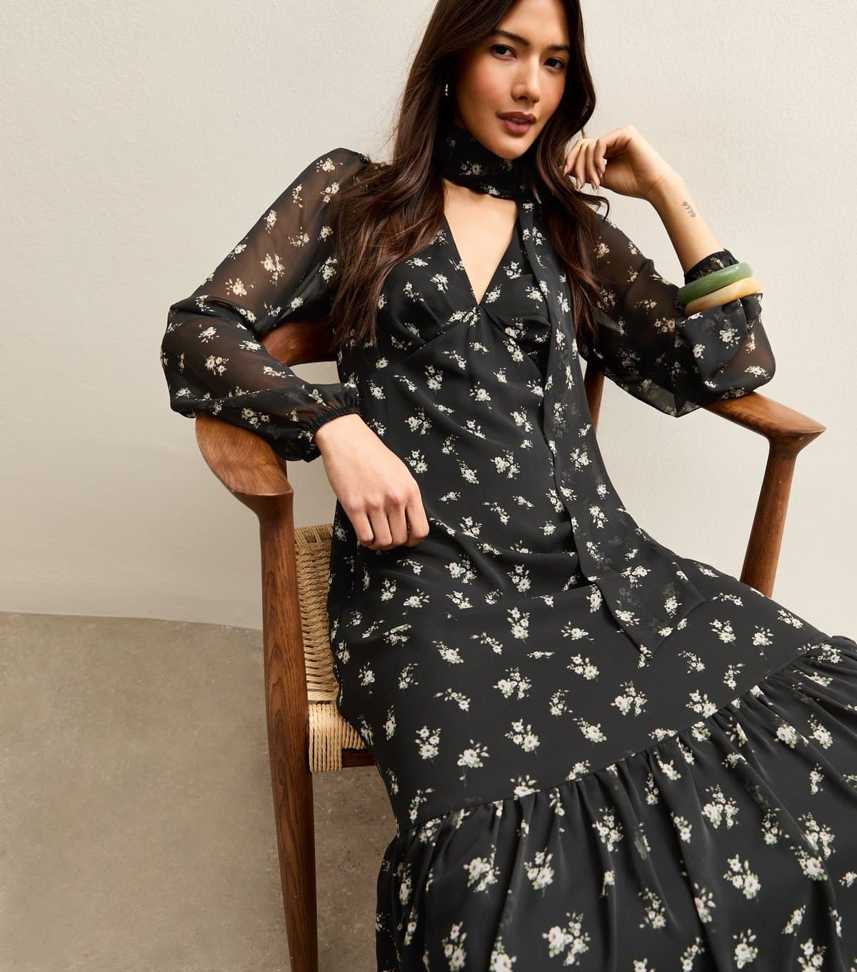 New Look Women's Black Ditsy Floral Bow Chiffon Midi Dress New Look