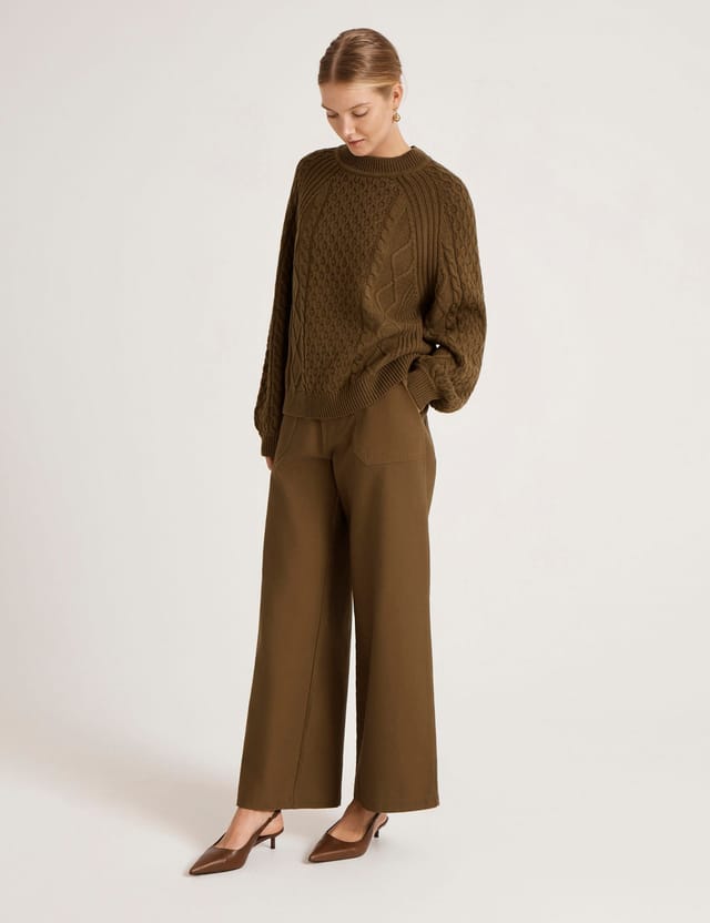 Finery London Finery London Women's Ellie Crew Neck Knitted Jumper in Dark Olive - 2