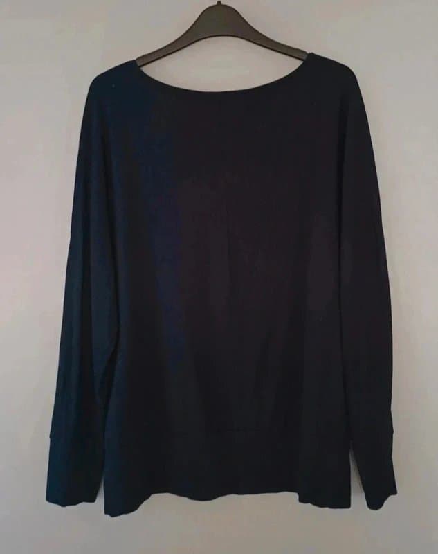 Mint Velvet Mint Velvet Navy Sequin Lips Print Long-Sleeved Top - size L/16