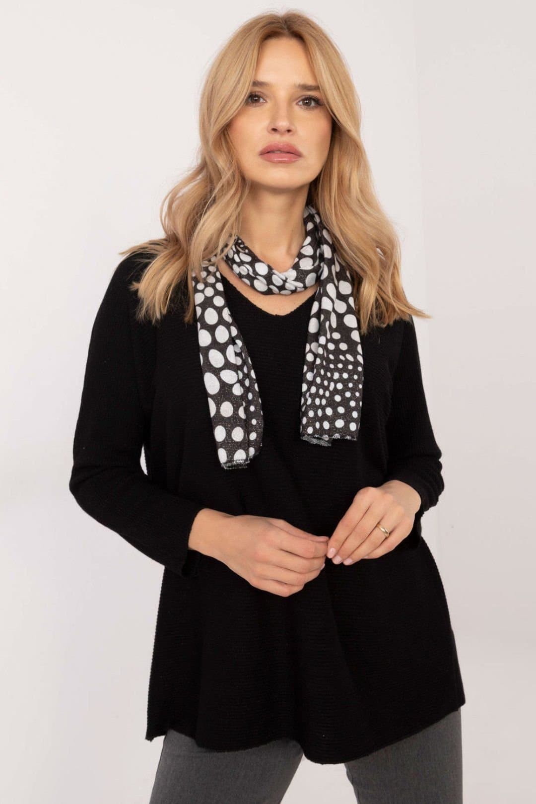 Love Lace Love Lace Black V-Neck Sweater Set with Scarf