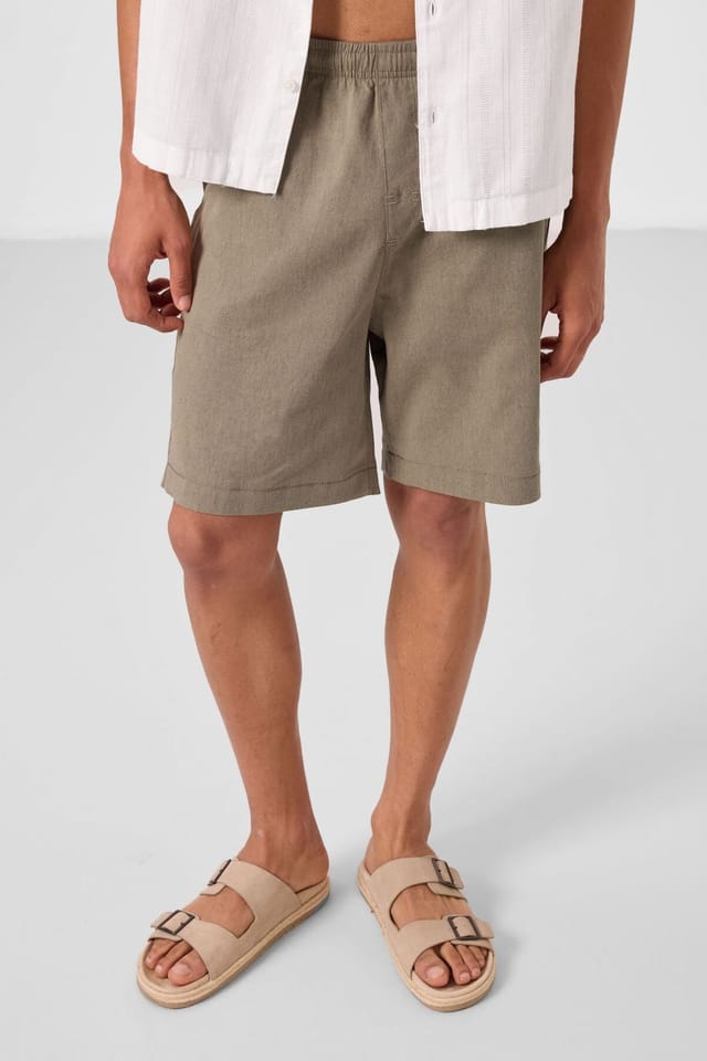 Tommy Life Tommy Life Men's Regular Fit Chino Shorts in Khaki - 2