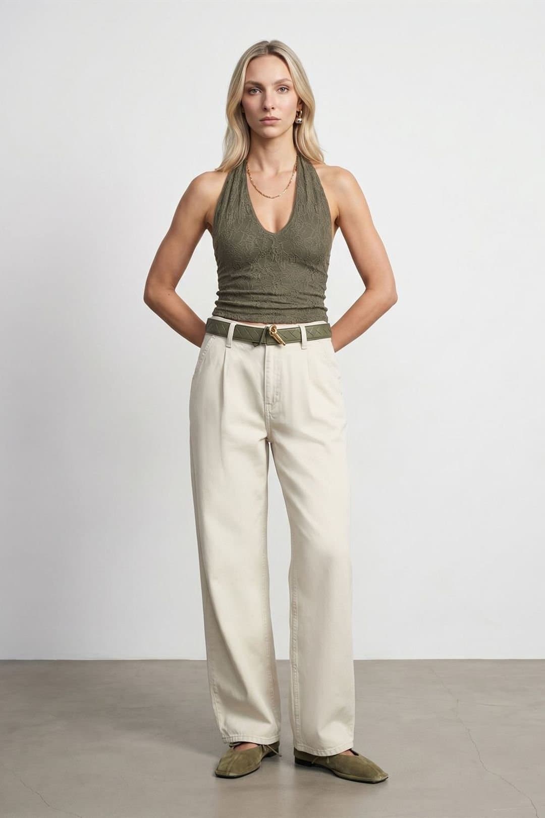 Dilvin Dilvin Women's Mid-Waist Wide-Leg Pleated Trousers in Cream