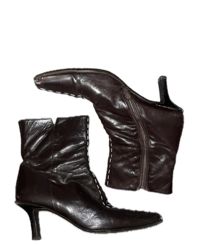 New Look dark brown kitten boots