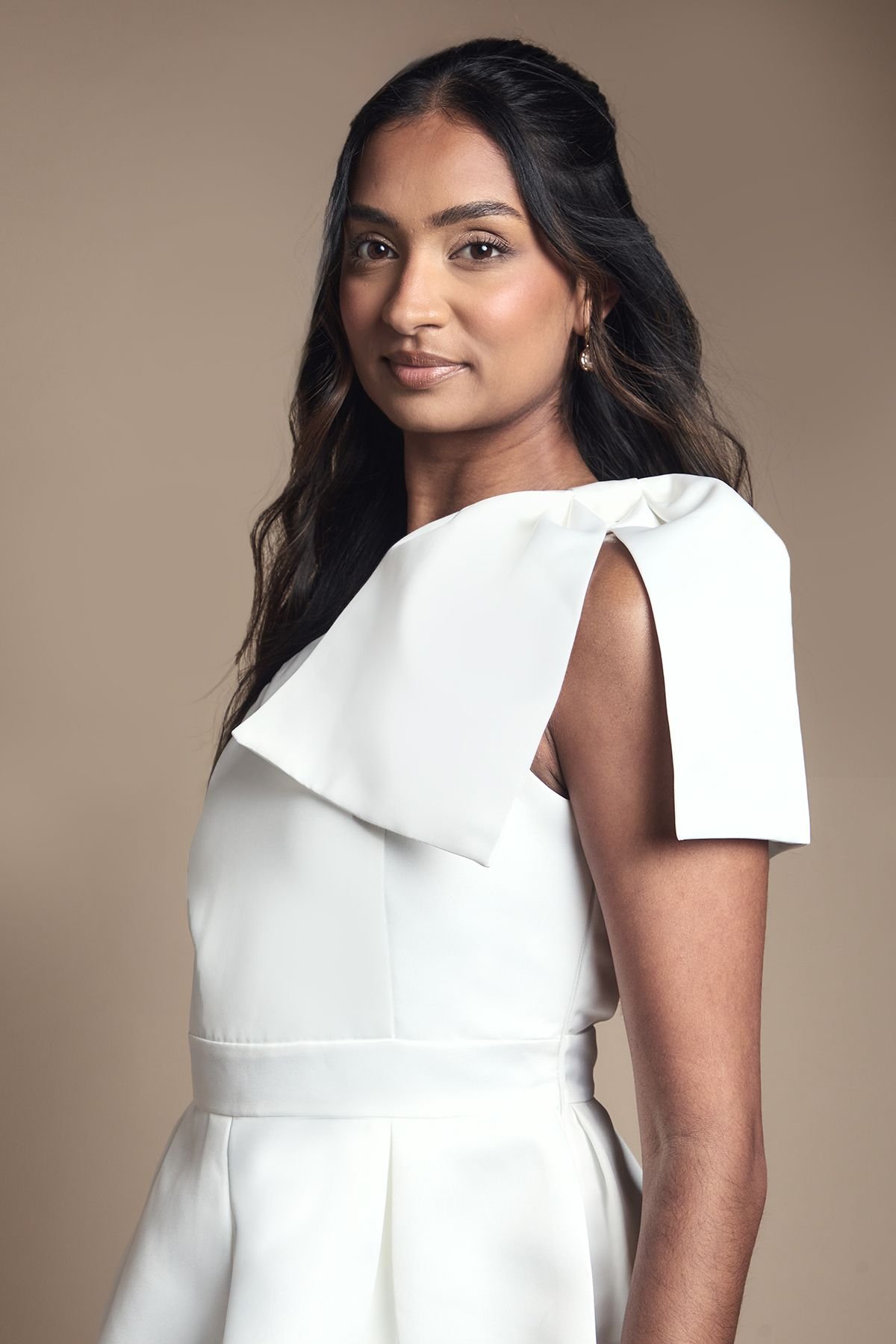 Coast Coast Women's One Shoulder Statement Bow Bridal Mini Dress in Ivory - 4