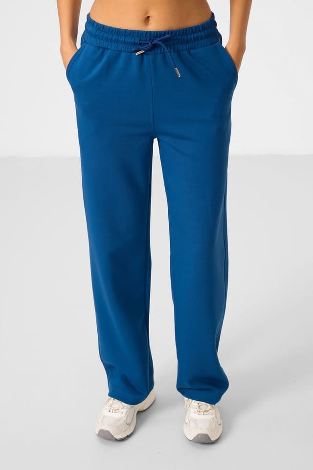 Tommy Life Tommy Life Women's Oversized Hooded Sweatshirt & Wide-Leg Pants Set in Blue - 2
