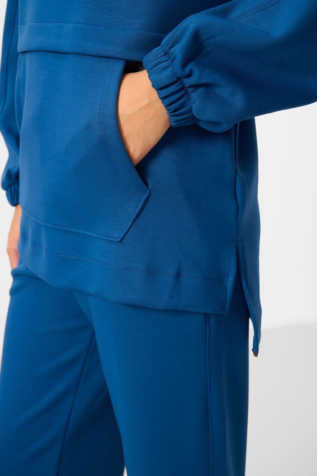 Tommy Life Tommy Life Women's Oversized Hooded Sweatshirt & Wide-Leg Pants Set in Blue - 4