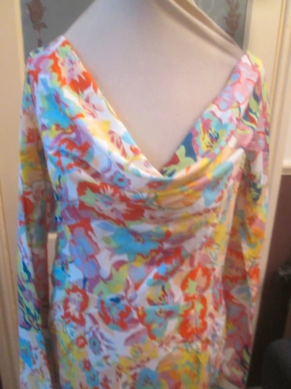 I Saw it First I saw if First size 8 satin tropical print cowl neck flare sleeve bodycon Dress Brand new with tags