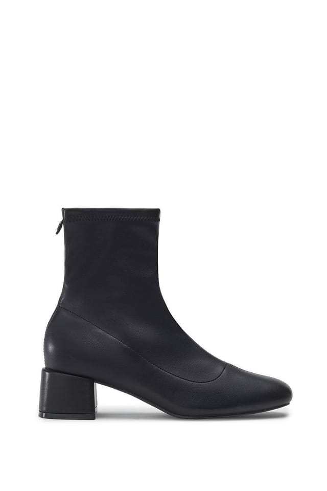 Moda In Pelle Moda In Pelle Women's 'Osoku' Porvair Heeled Boots in Black - 2