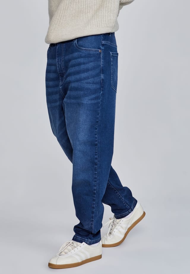 SikSilk SikSilk Men's Tapered Jeans in Black - 2
