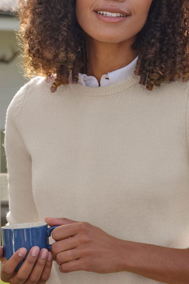 WoolOvers WoolOvers Women's Womens Lambswool Crew in Cream - 2