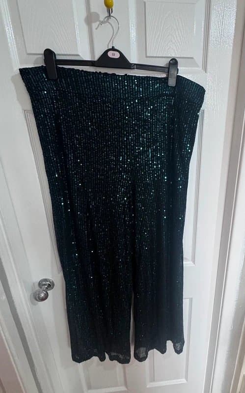 New Look New Look Green Sequin Pants