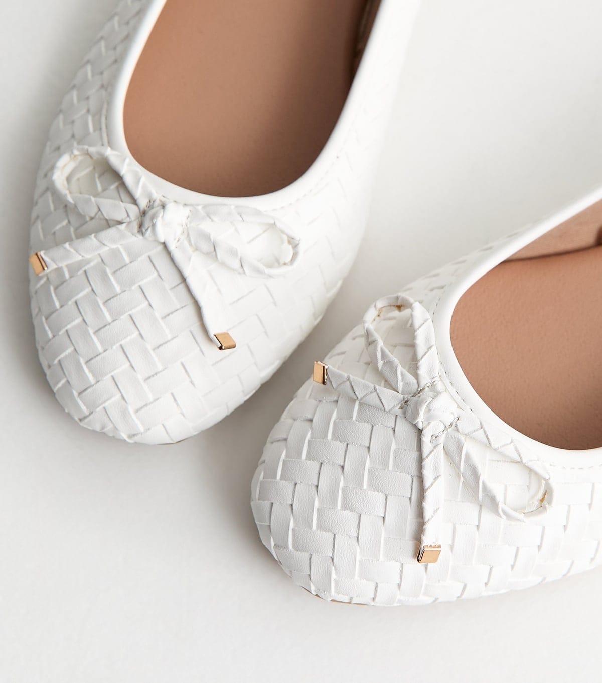 New Look Women's Wide Fit White Faux Leather Woven Ballet Pumps Vegan New Look - 4