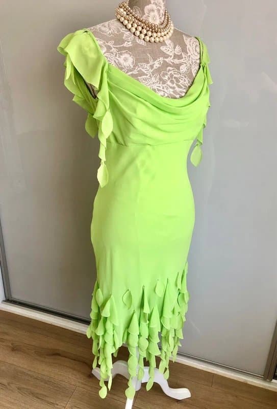Vintage Dressing Stunning Lime Green Fairycore Maxi Dress with Ruffles & Scarf