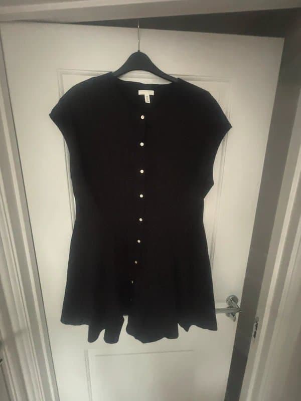 H&M Summer buttoned black dress