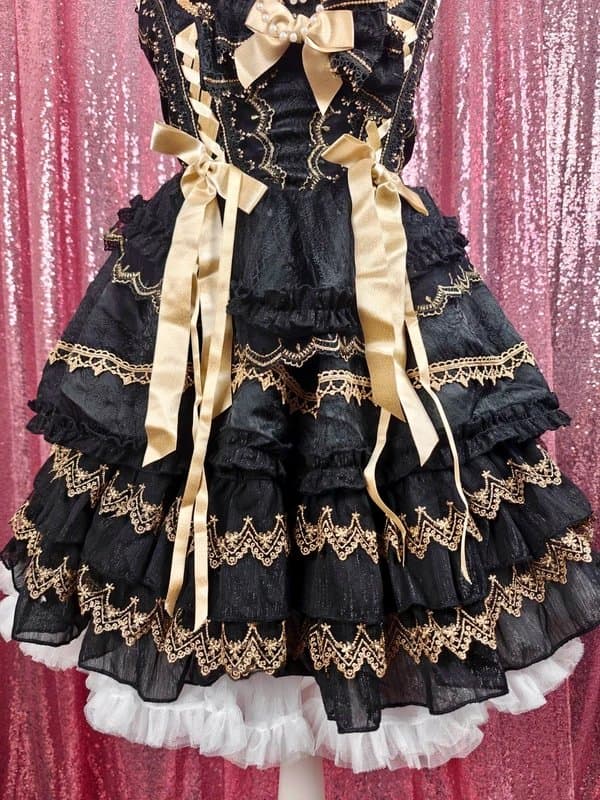 Lolita 韩姑娘 black 3 tiered lace gold ribbon gothic coquette Lolita dress size S