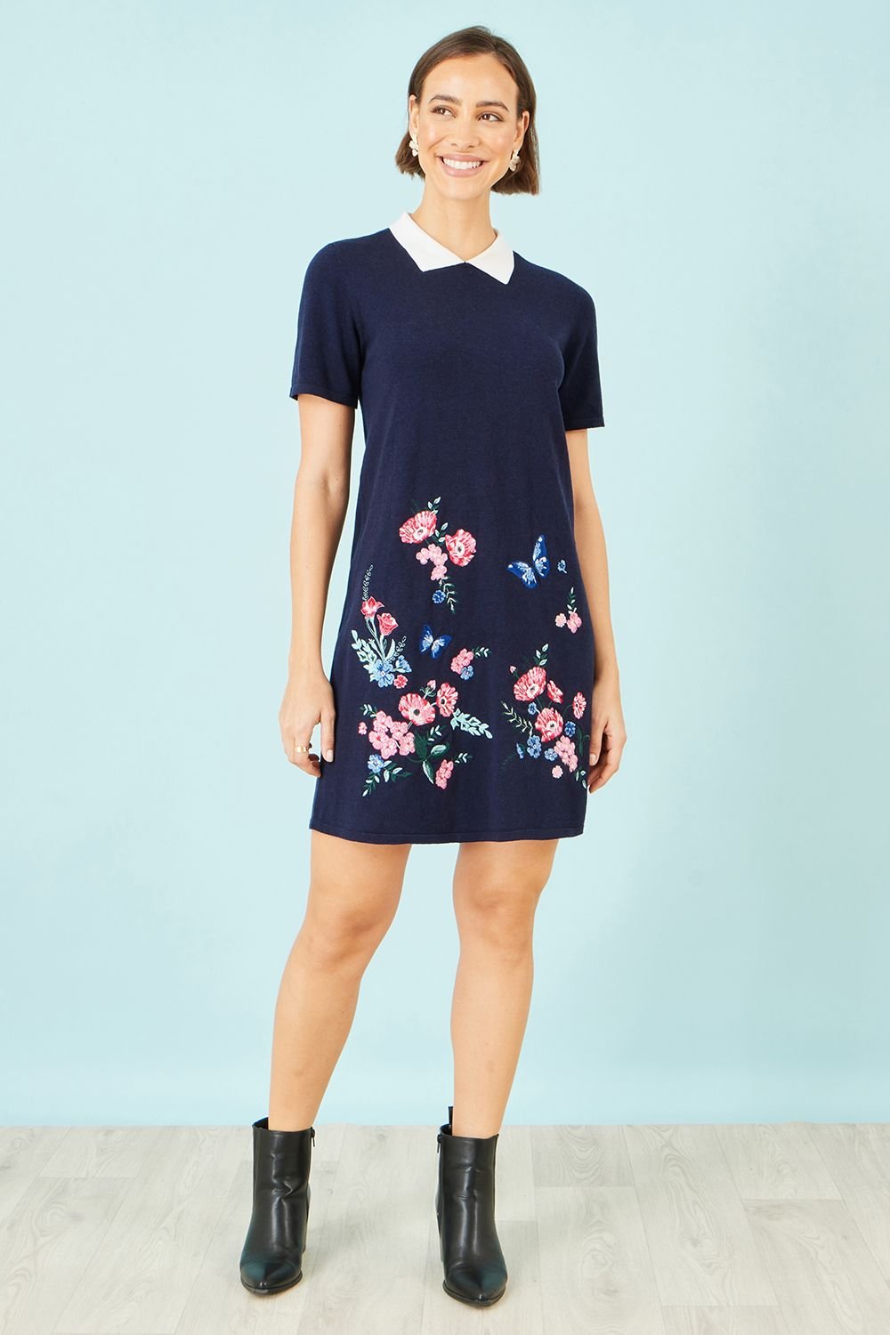 Yumi Yumi Women's Navy Embroidered Knitted Floral Tunic - 2