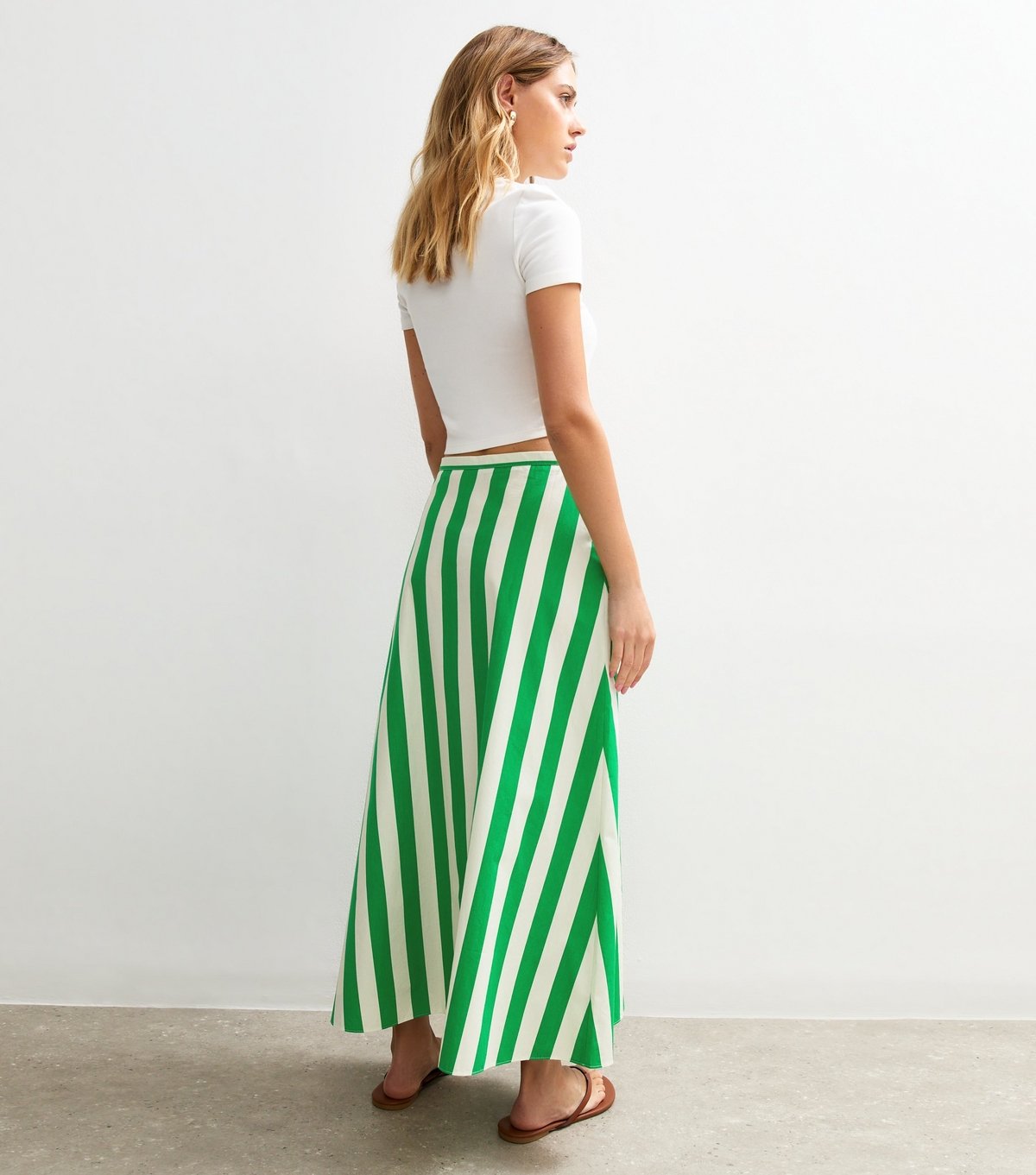 New Look Women's Green Stripe Print Poplin Button Front Midi Skirt New Look - 4