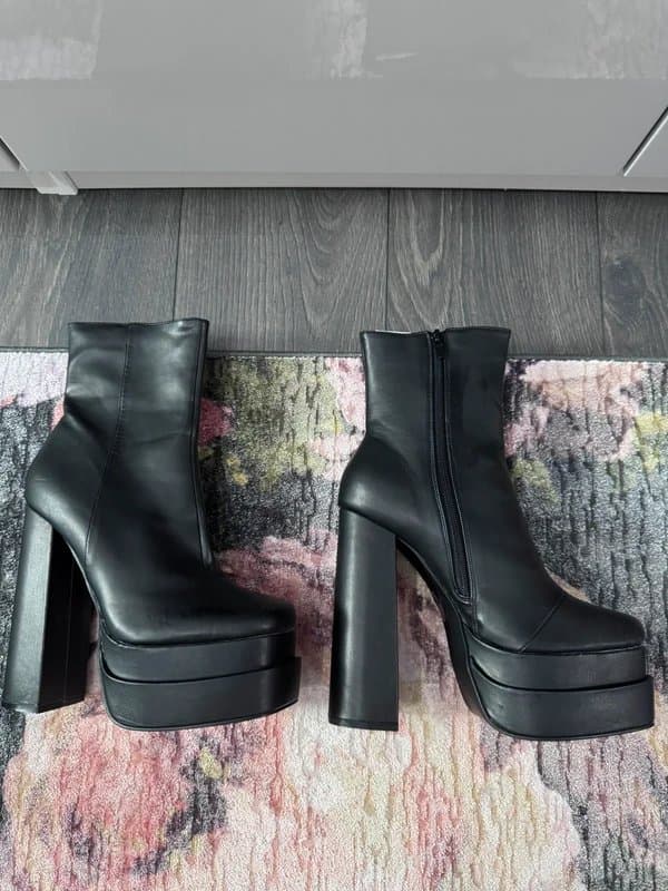 Public Desire Public Desire Supine Black Double Platform Block Heel Faux Leather Ankle Boots in UK Size 7.