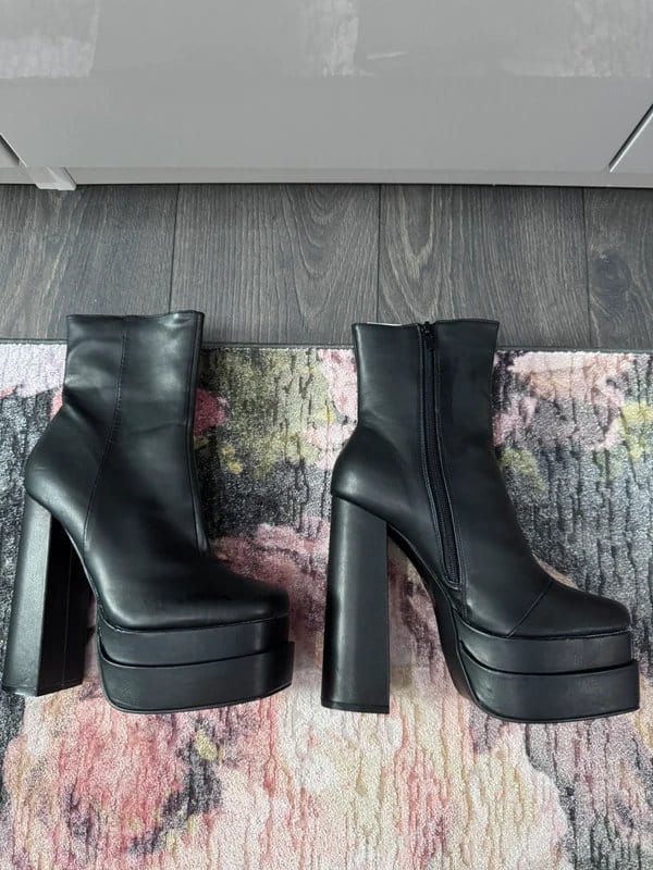 Public Desire Public Desire Supine Black Double Platform Block Heel Faux Leather Ankle Boots in UK Size 7. - 1