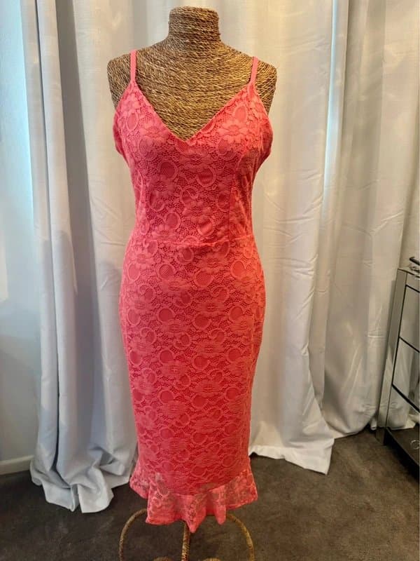 Lipsy Lipsy coral colour lace overlay dress size 12 BNWT