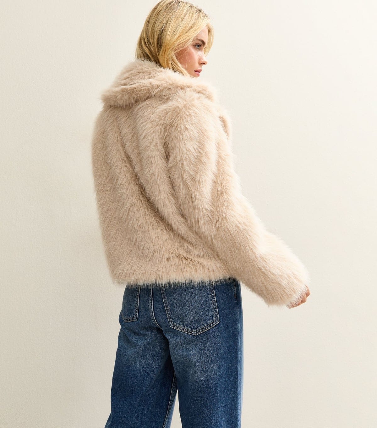 New Look Women's Petite Cream Faux Fur Jacket New Look - 4