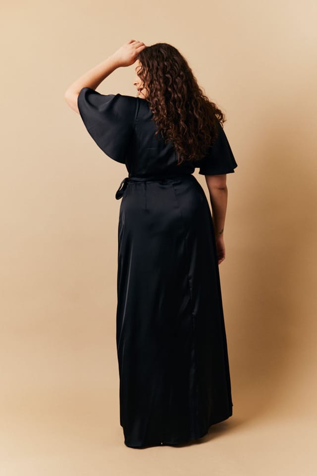 In The Style In The Style Women's Satin Wrap Tie Angel Sleeve Maxi Dress in Black - 2