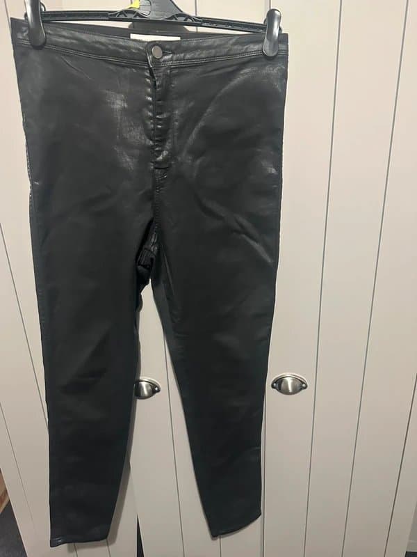 ASOS ASOS - coated skinny jeans - size 34/34 (16L)