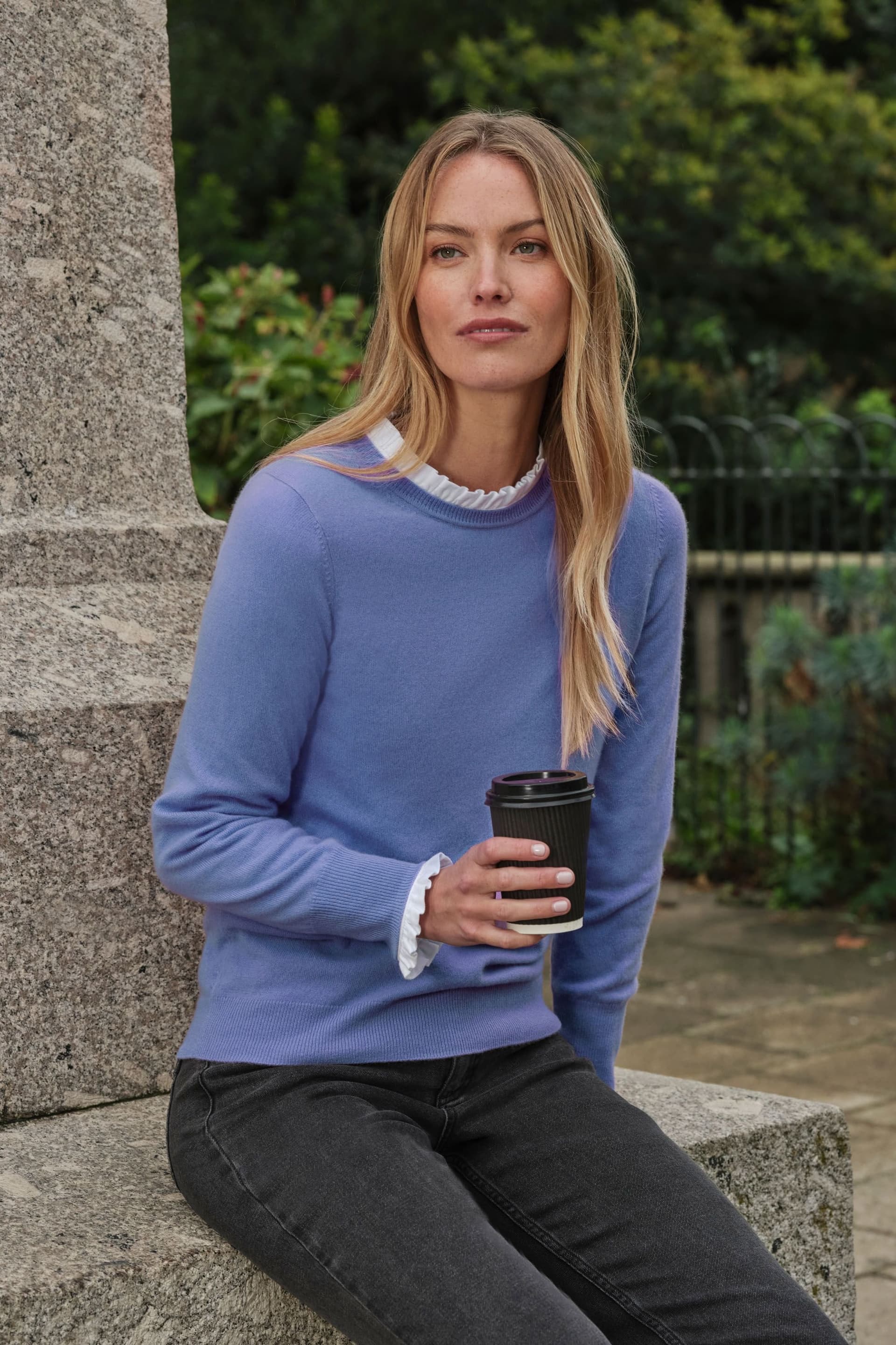 Pure Collection Pure Collection Women's Cashmere Crew Neck Sweater in Mid Blue