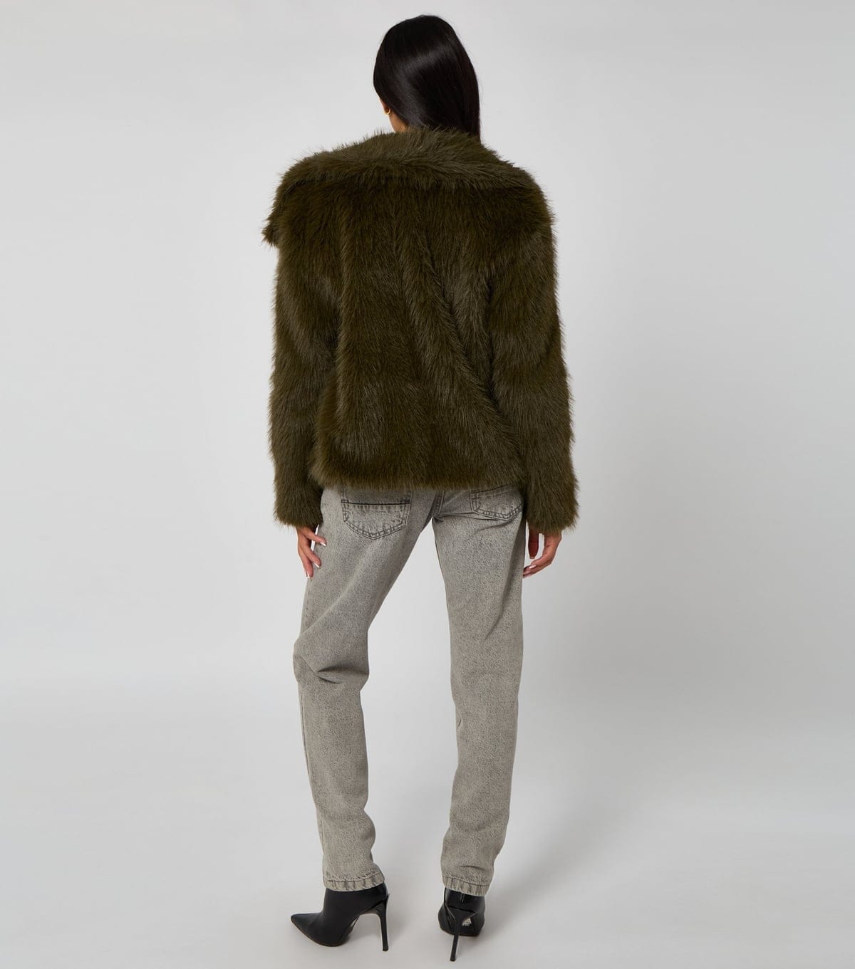 Urban Bliss Women's Dark Khaki Faux Fur Jacket Urban Bliss New Look - 4