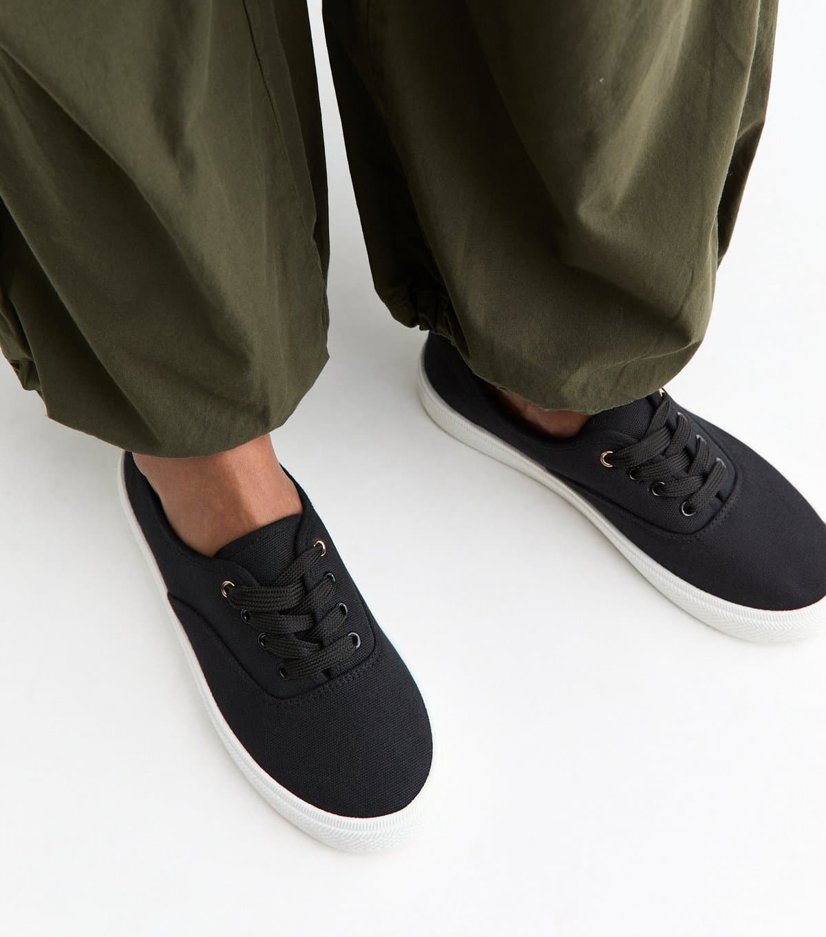 New Look New Look Black Cotton Canvas Lace-Up Trainers