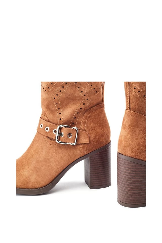 b.soleful b.soleful Women's 'Giullia' Alcantara Heeled Boots in Camel - 3