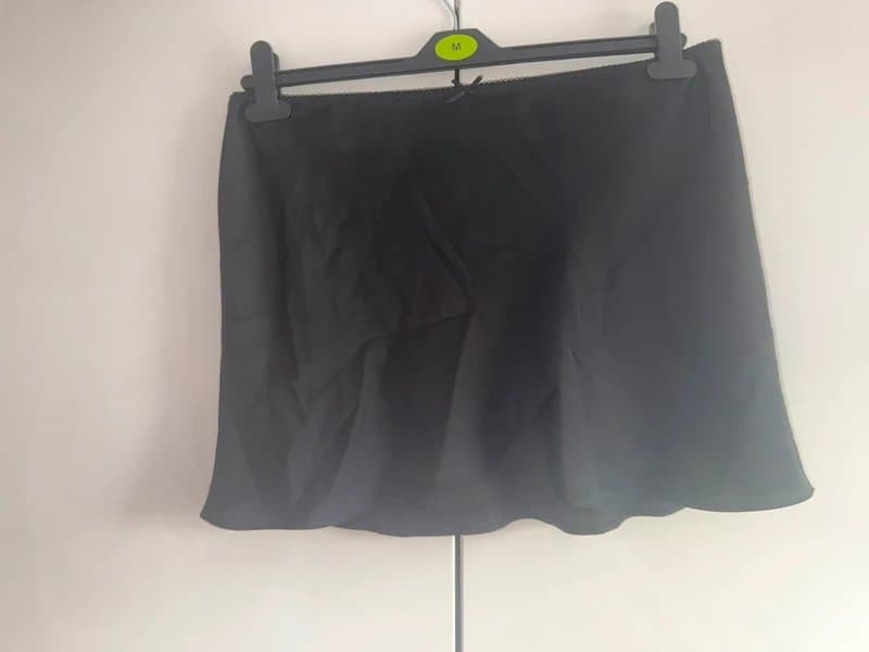 New Look New look black satin skirt