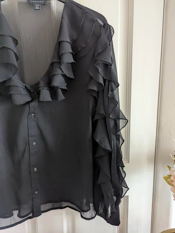 Topshop Topshop chiffon ruffle blouse
