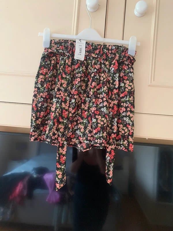 New Look New Look BNWT floral shorts size S